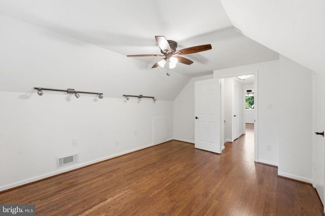 8923 CROMWELL, Springfield, VA 22151