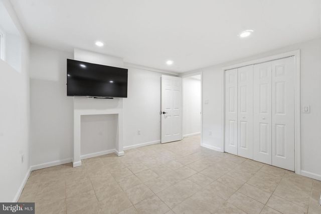 8923 CROMWELL, Springfield, VA 22151