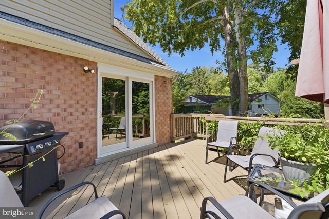 8923 CROMWELL, Springfield, VA 22151