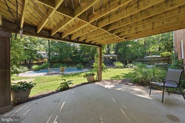 8923 CROMWELL, Springfield, VA 22151