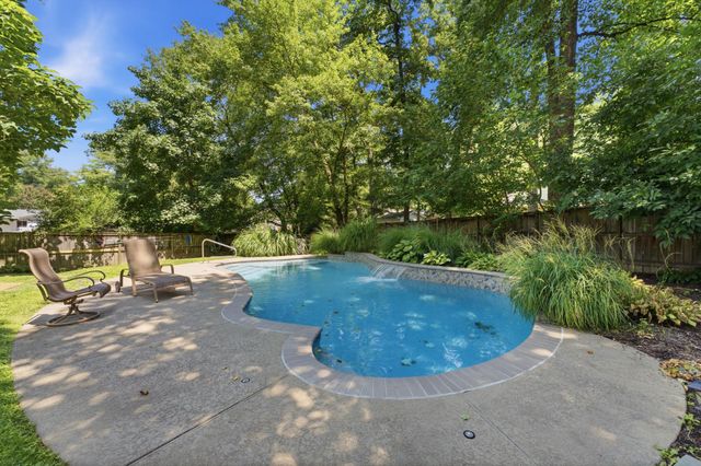 8923 CROMWELL, Springfield, VA 22151