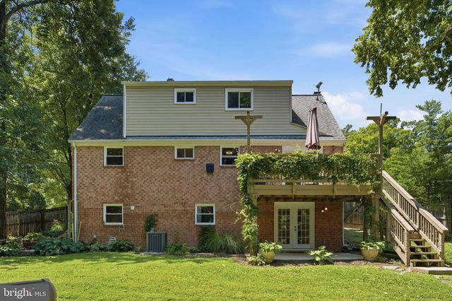 8923 CROMWELL, Springfield, VA 22151