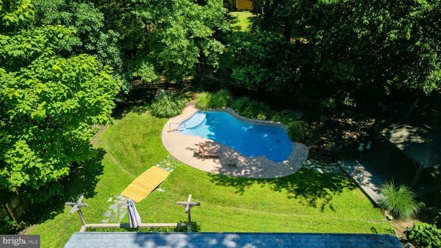 8923 CROMWELL, Springfield, VA 22151