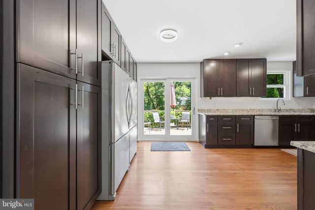 8923 CROMWELL, Springfield, VA 22151