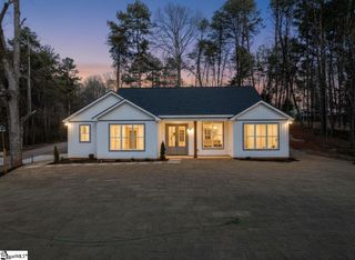 110 Oak Hill Drive, Westminster, SC 29693