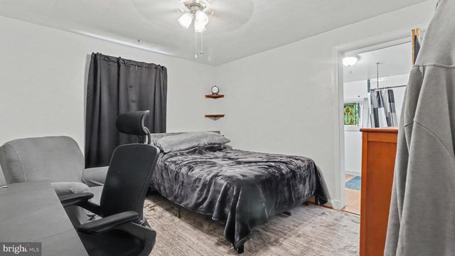 2803 GREENWAY BLVD, Falls Church, VA 22042