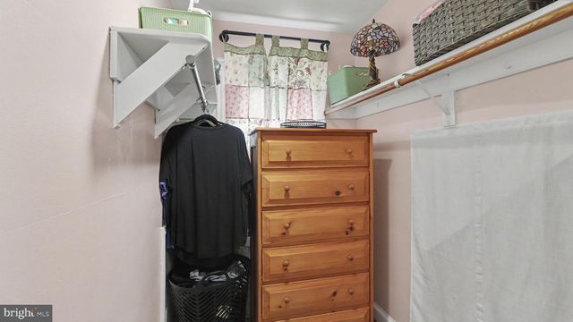 2803 GREENWAY BLVD, Falls Church, VA 22042