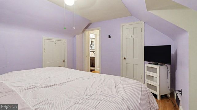 2803 GREENWAY BLVD, Falls Church, VA 22042