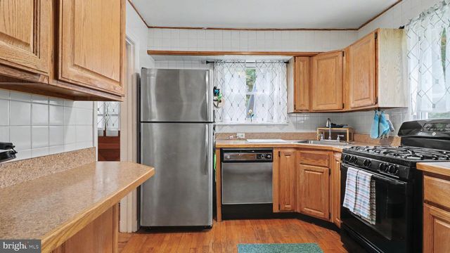2803 GREENWAY BLVD, Falls Church, VA 22042