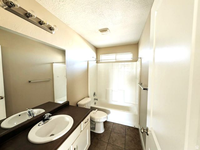 847 W PRESIDIO DR, Midvale, UT 84047