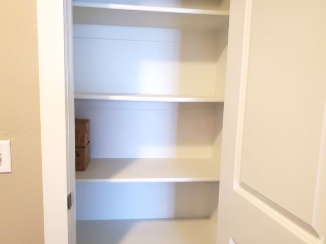 847 W PRESIDIO DR, Midvale, UT 84047