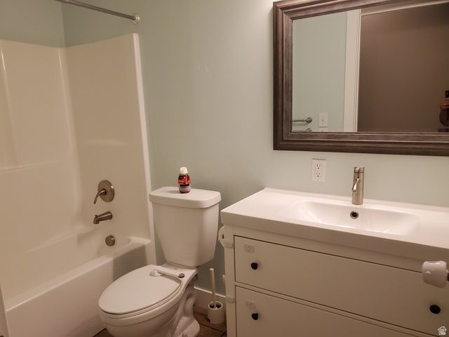 847 W PRESIDIO DR, Midvale, UT 84047