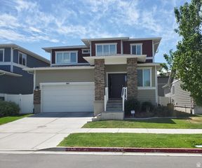 847 W PRESIDIO DR, Midvale, UT 84047