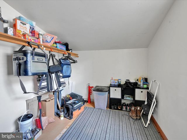 21 E WOOD ST, Pine Grove, PA 17963
