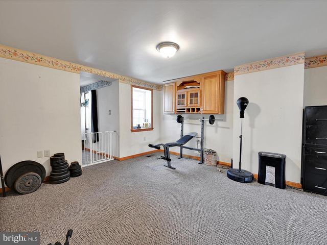 21 E WOOD ST, Pine Grove, PA 17963