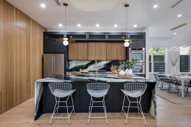 6718 Victoria Avenue, Dallas, TX 75209