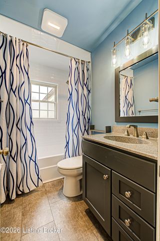 1413 Falcon Dr, Louisville, KY 40213