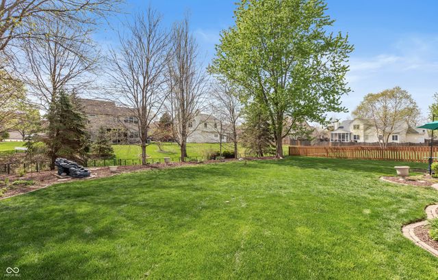 8593 Holm Mountain Circle, Avon, IN 46123