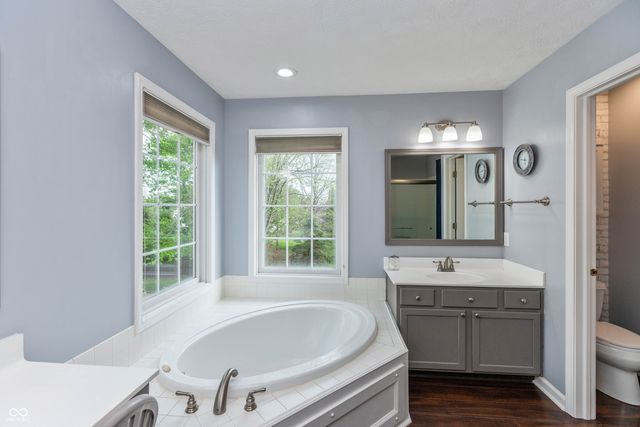 8593 Holm Mountain Circle, Avon, IN 46123