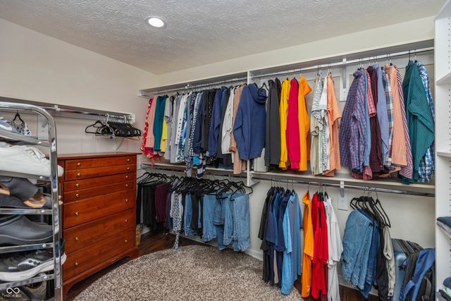 8593 Holm Mountain Circle, Avon, IN 46123