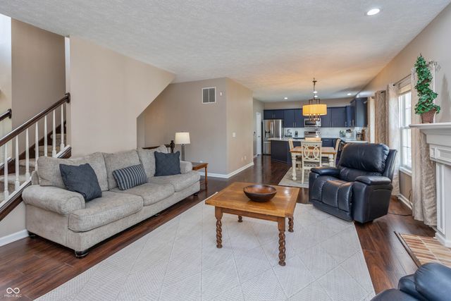 8593 Holm Mountain Circle, Avon, IN 46123