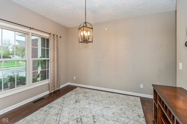 8593 Holm Mountain Circle, Avon, IN 46123