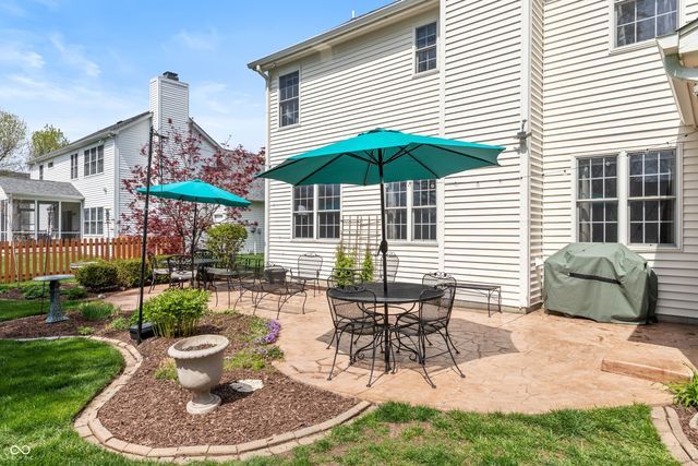 8593 Holm Mountain Circle, Avon, IN 46123