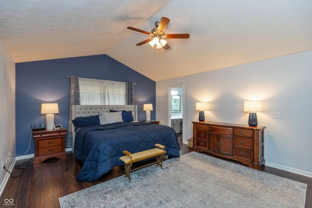 8593 Holm Mountain Circle, Avon, IN 46123