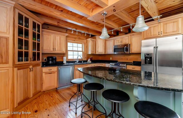 942 Danes Hill Rd, Clarkson, KY 42726