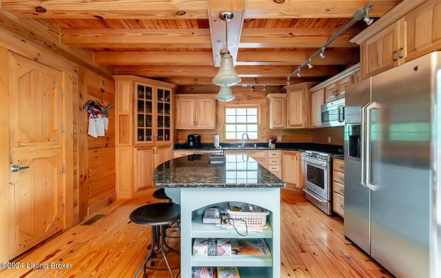 942 Danes Hill Rd, Clarkson, KY 42726