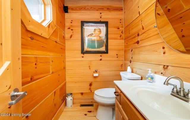 942 Danes Hill Rd, Clarkson, KY 42726