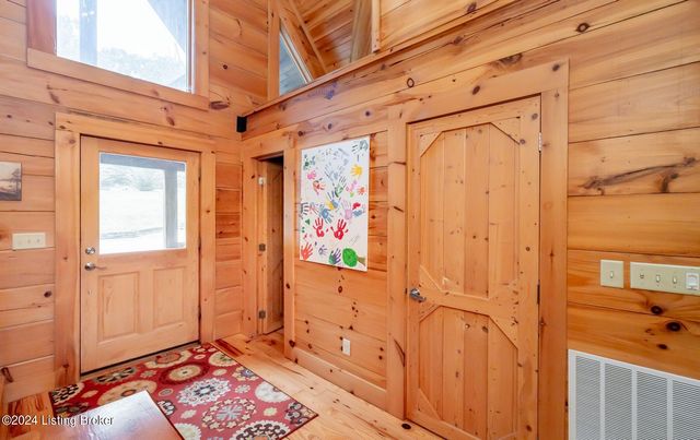 942 Danes Hill Rd, Clarkson, KY 42726