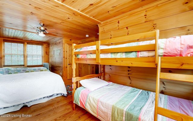 942 Danes Hill Rd, Clarkson, KY 42726