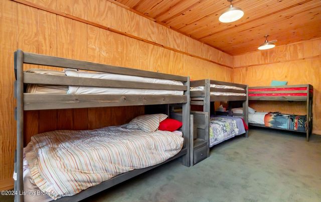 942 Danes Hill Rd, Clarkson, KY 42726