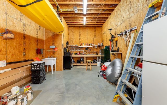 942 Danes Hill Rd, Clarkson, KY 42726