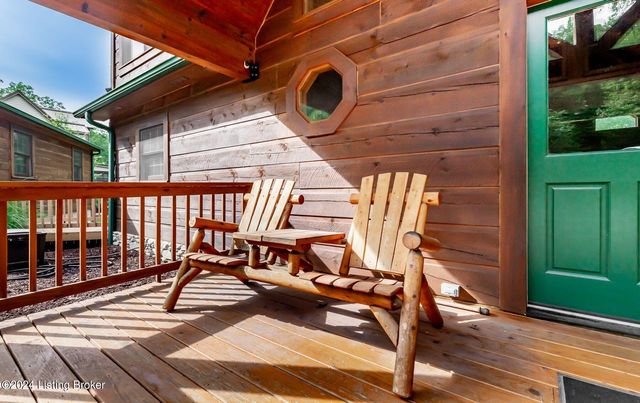 942 Danes Hill Rd, Clarkson, KY 42726