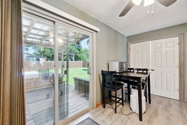 2925 NW Grand Boulevard, Oklahoma City, OK 73116