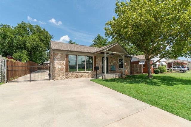 2925 NW Grand Boulevard, Oklahoma City, OK 73116