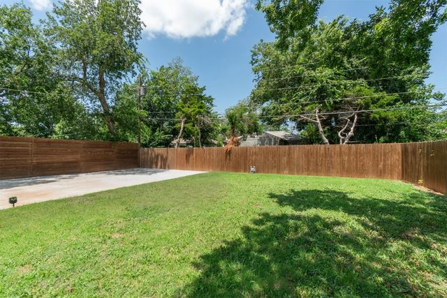 2925 NW Grand Boulevard, Oklahoma City, OK 73116
