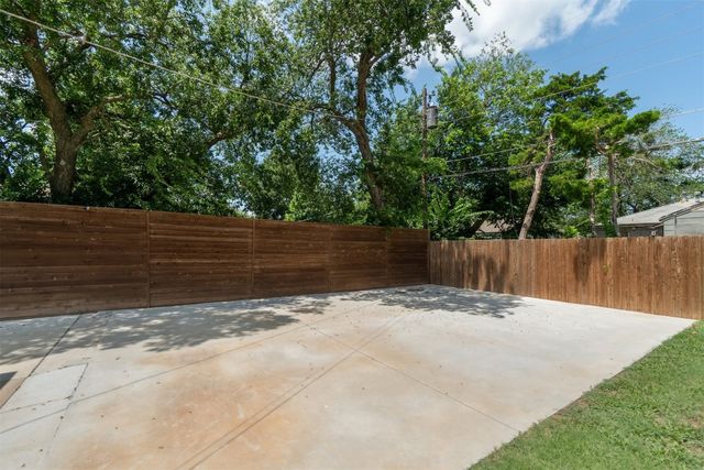 2925 NW Grand Boulevard, Oklahoma City, OK 73116