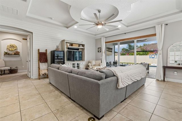 8908 BELLA VITA CIRCLE, Land O Lakes, FL 34637