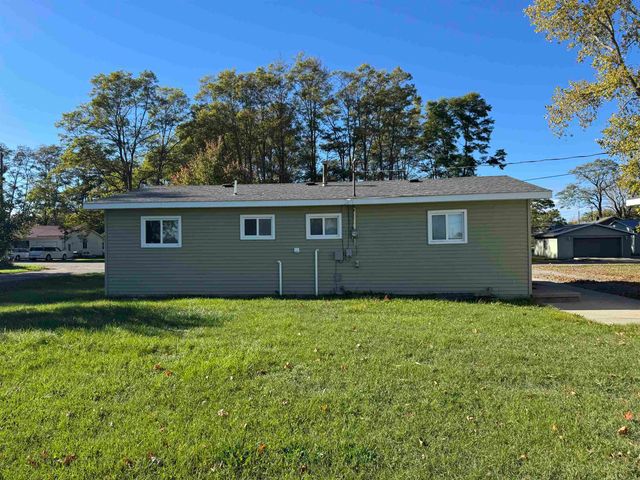 909 Farnsworth, Oscoda Twp, MI 48750