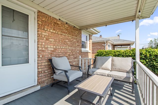 4835 N NORDICA Avenue, Chicago, IL 60656