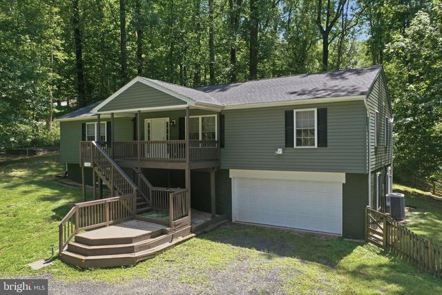 128 ORCHARD LAGOON DR, Linden, VA 22642