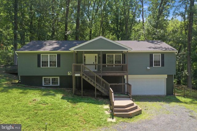128 ORCHARD LAGOON DR, Linden, VA 22642