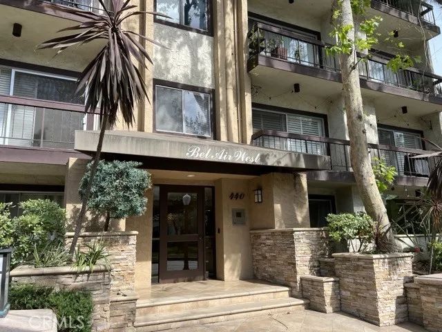 440 Veteran Avenue 101, Westwood - Century City, CA 90024