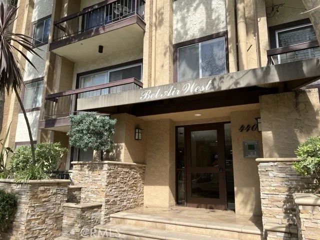 440 Veteran Avenue 101, Westwood - Century City, CA 90024