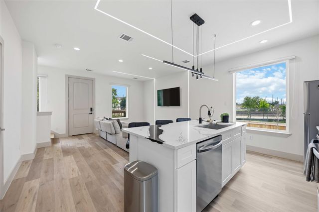 1907 Hailey Street B, Houston, TX 77026