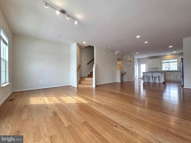 12855 CLARKSBURG SQUARE RD, Clarksburg, MD 20871