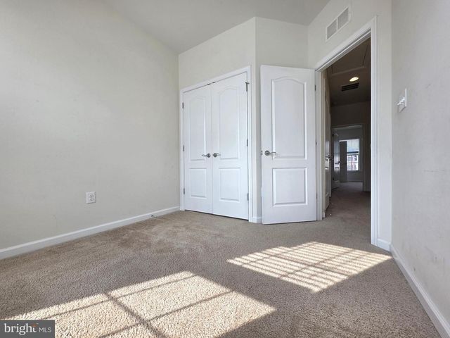 12855 CLARKSBURG SQUARE RD, Clarksburg, MD 20871